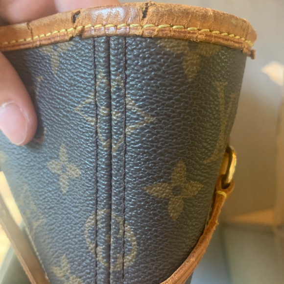 Louis Vuitton tote bag - Picture 6 of 9